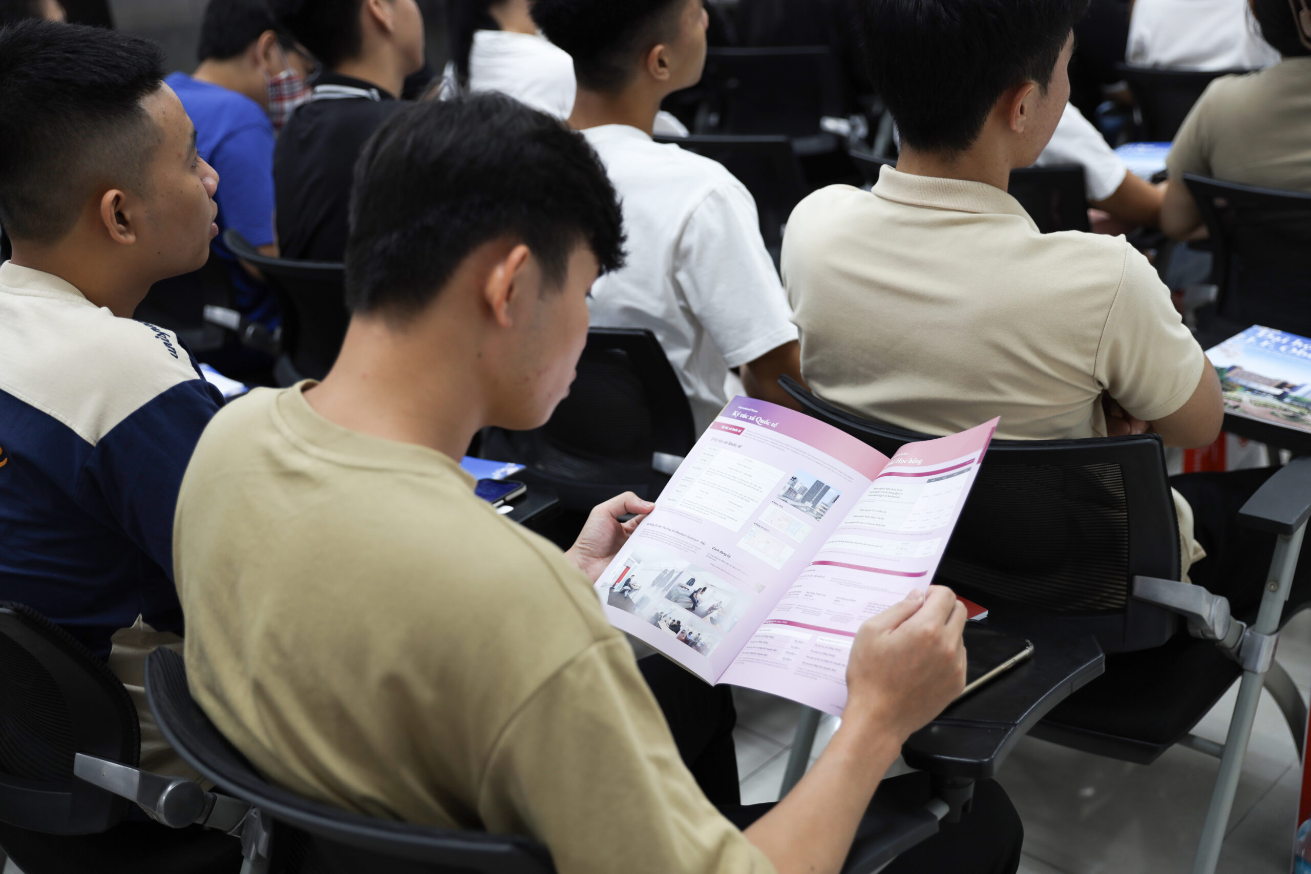 Tham khảo chương trình du học