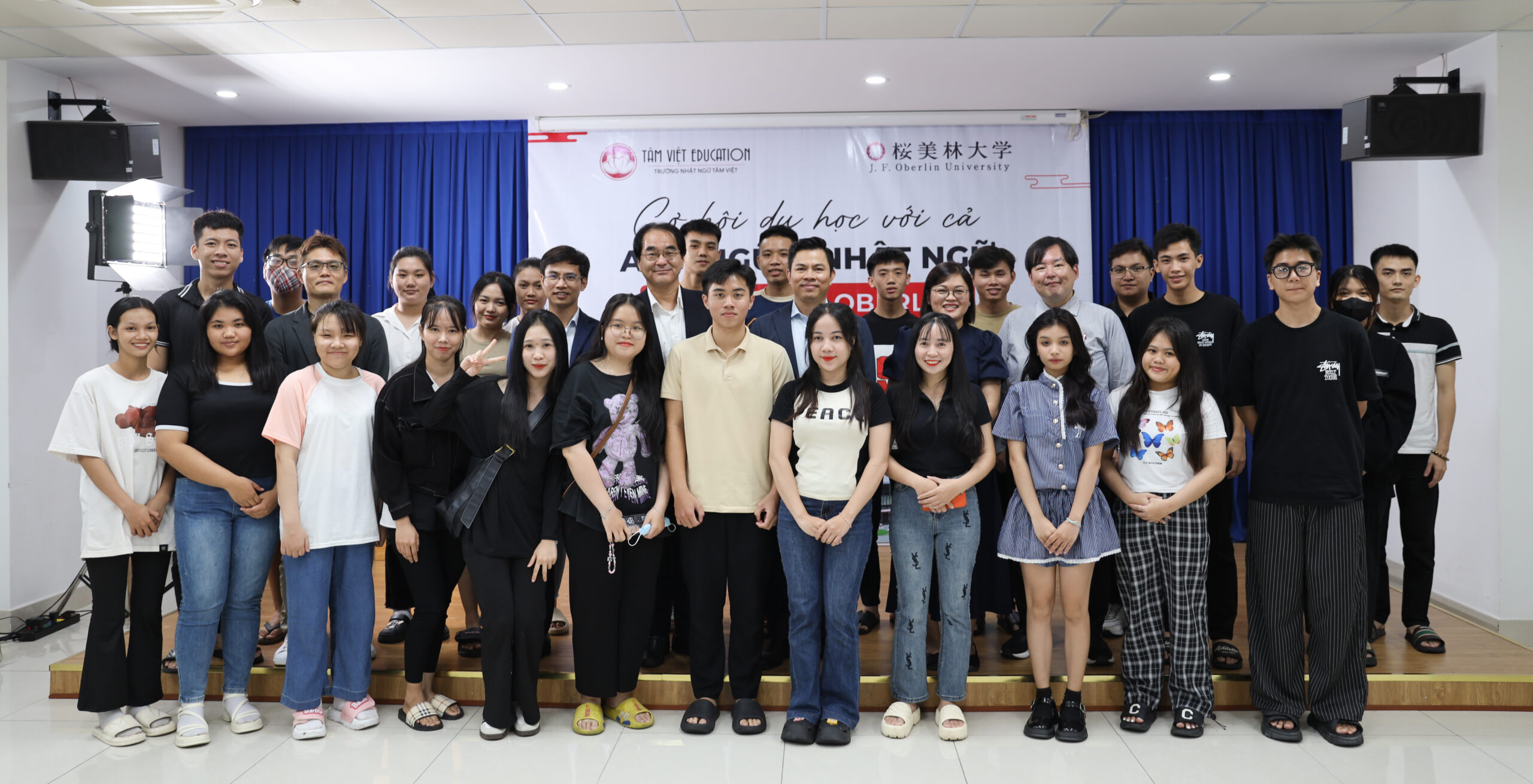 Chụp ảnh lưu niệm