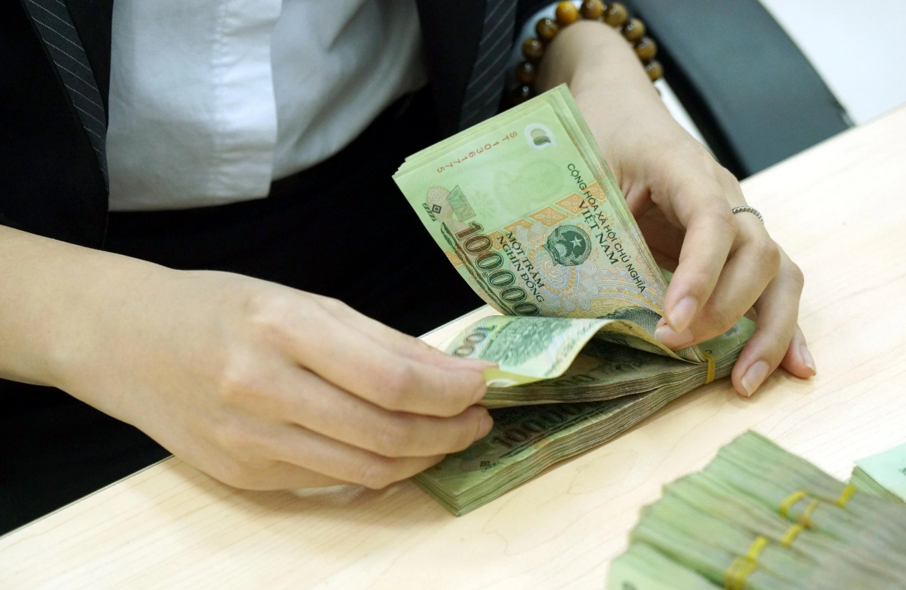 Tổng hợp A-Z điều kiện xuất khẩu lao động Nhật Bản bạn cần biết 2 tiền việt nam