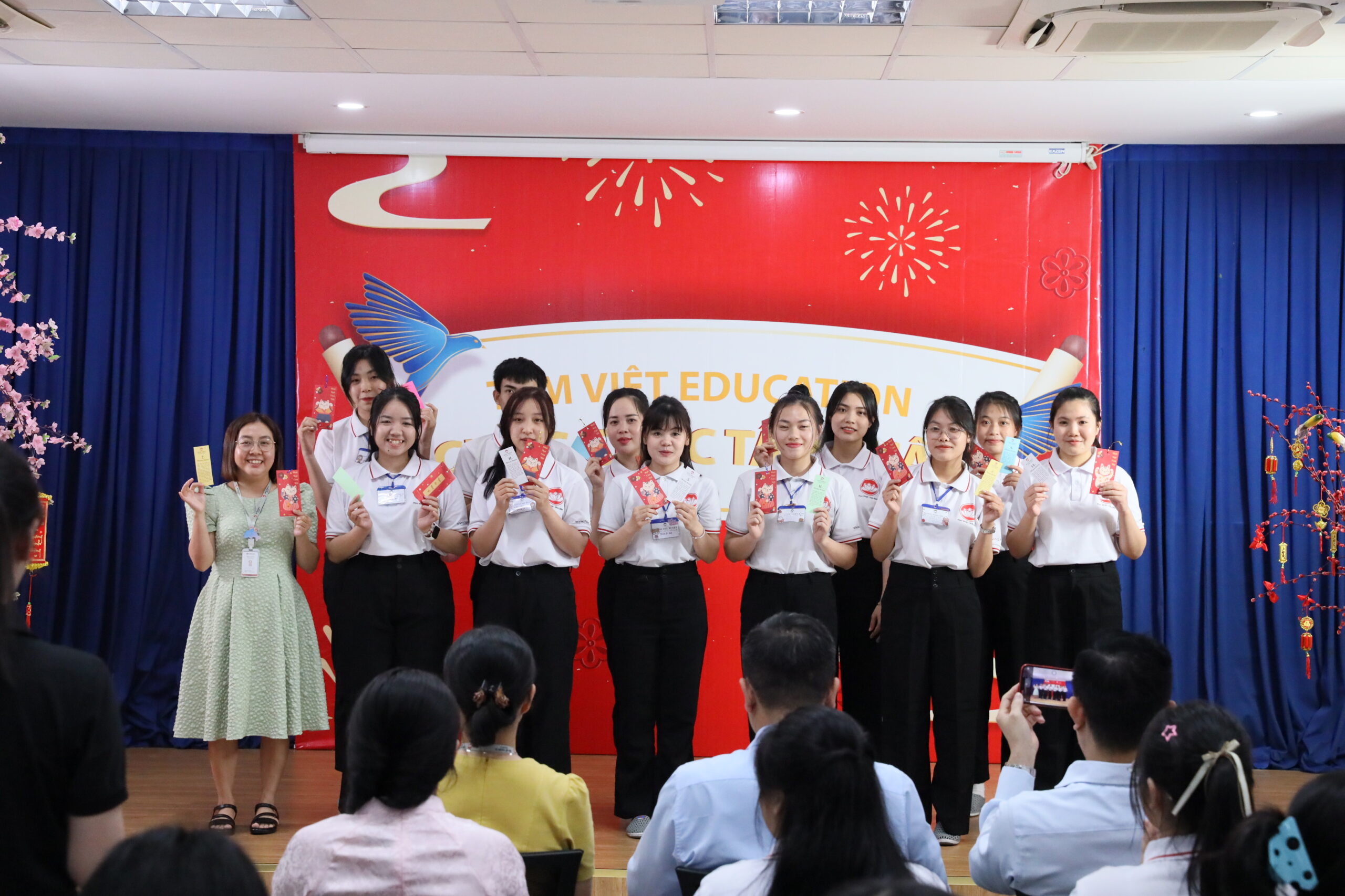 khai xuân 6