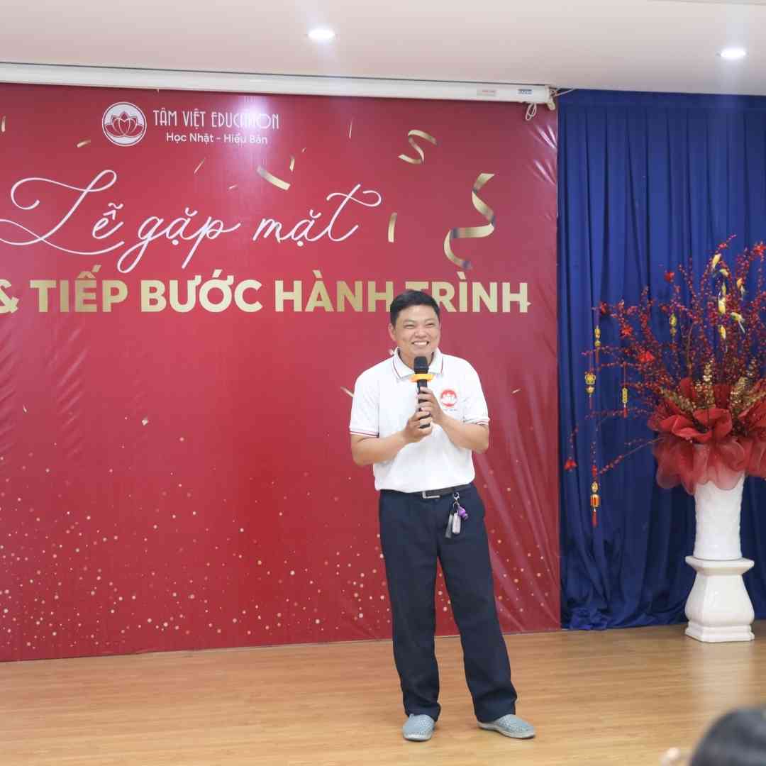 Tiếp bước hành trình cùng 07 Học viên Tâm Việt trước ngày xuất cảnh sang Nhật 4 Lễ xuất cảnh sang Nhật làm việc tại Tâm Việt