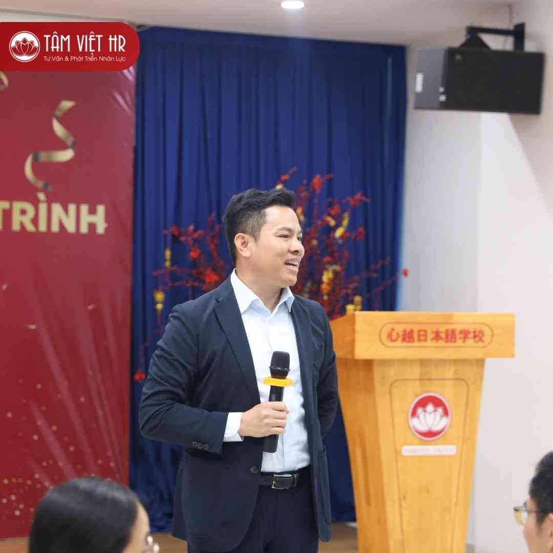 Tiếp bước hành trình cùng 07 Học viên Tâm Việt trước ngày xuất cảnh sang Nhật 2 Lễ xuất cảnh sang Nhật làm việc tại Tâm Việt