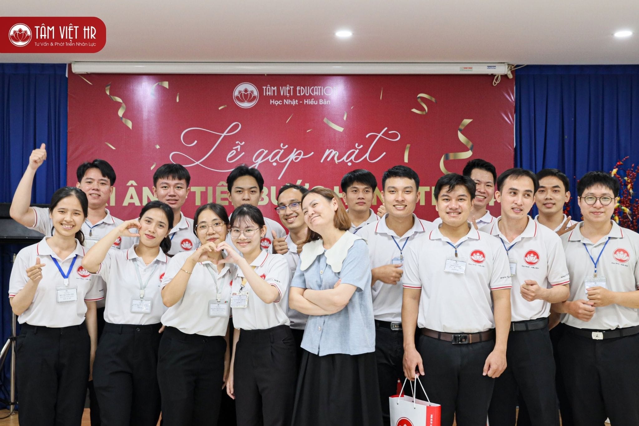 tam viet hr le xuat canh dac dinh thuc tap sinh 13